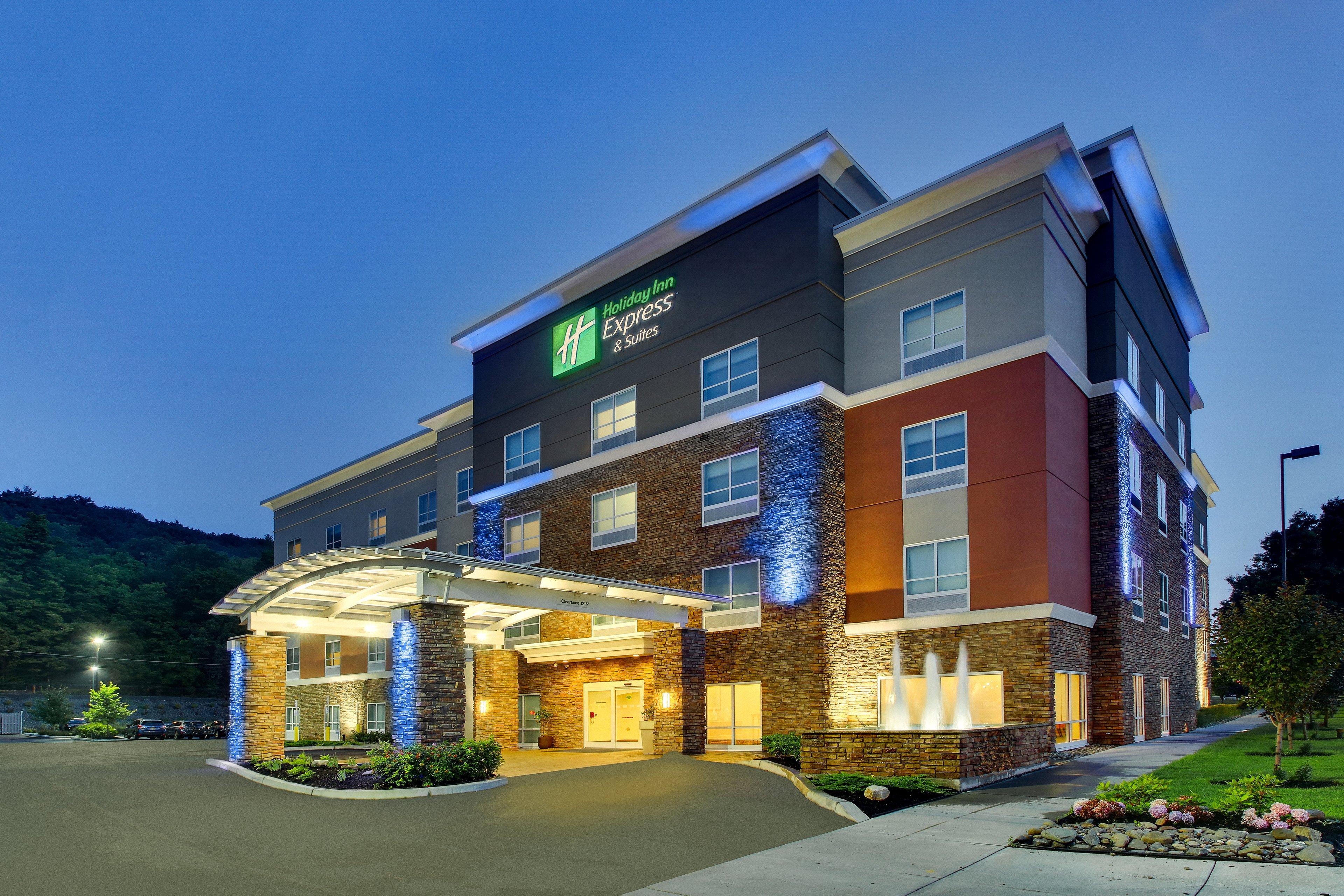 Holiday Inn Express & Suites - Ithaca, An Ihg Hotel Buitenkant foto