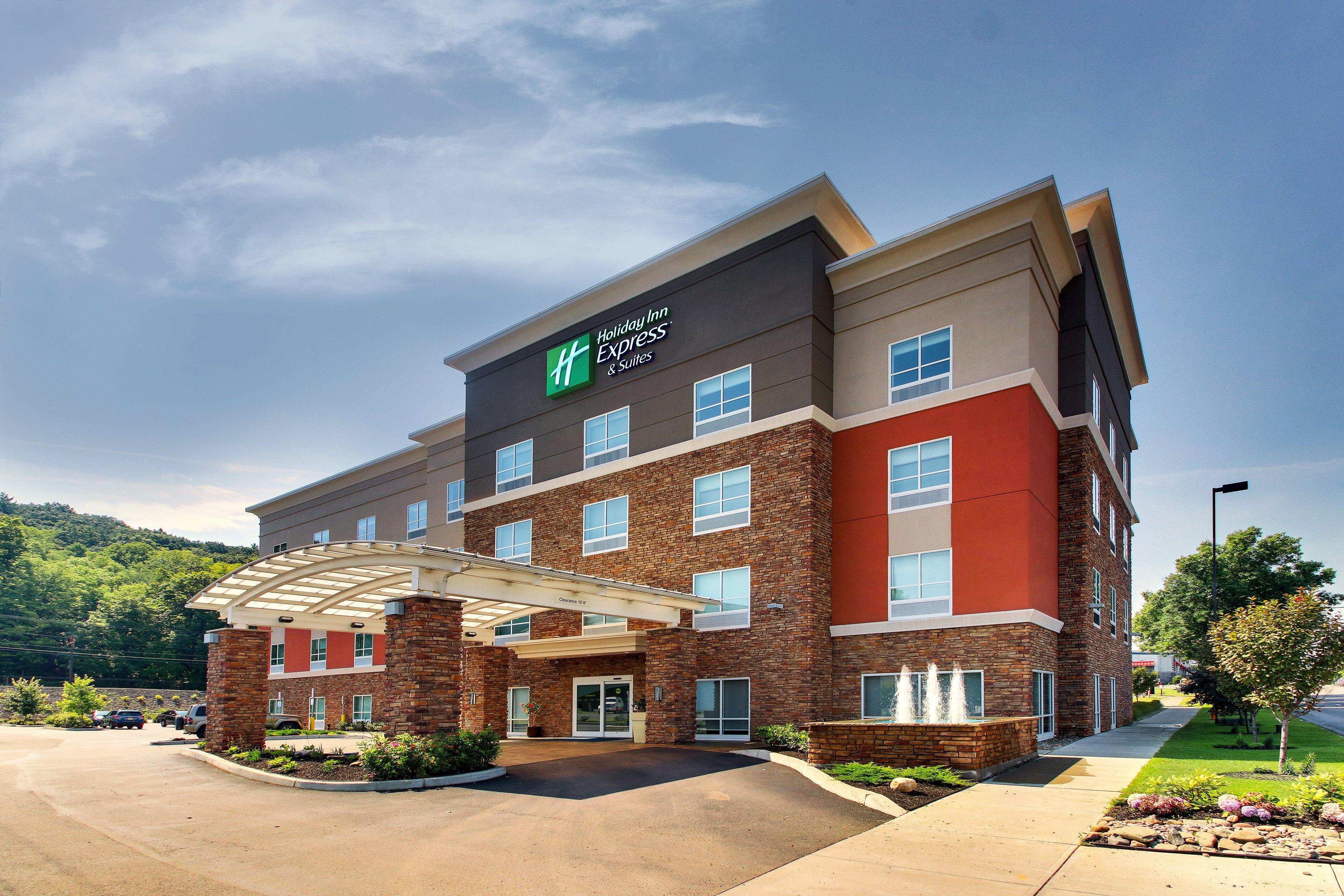 Holiday Inn Express & Suites - Ithaca, An Ihg Hotel Buitenkant foto